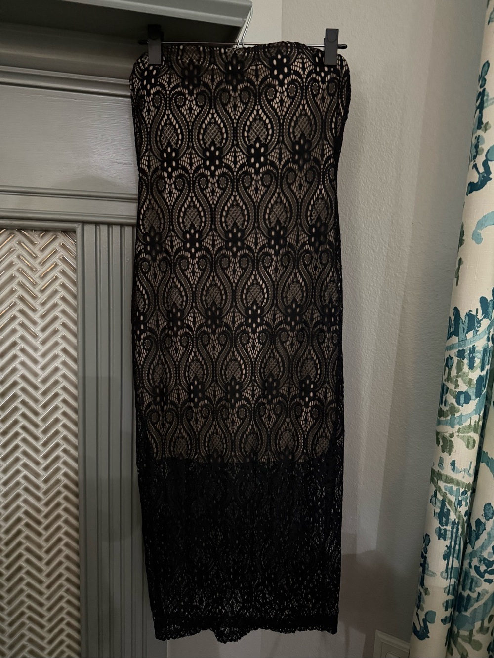 Poetry Black Lace Strapless Midi Dress